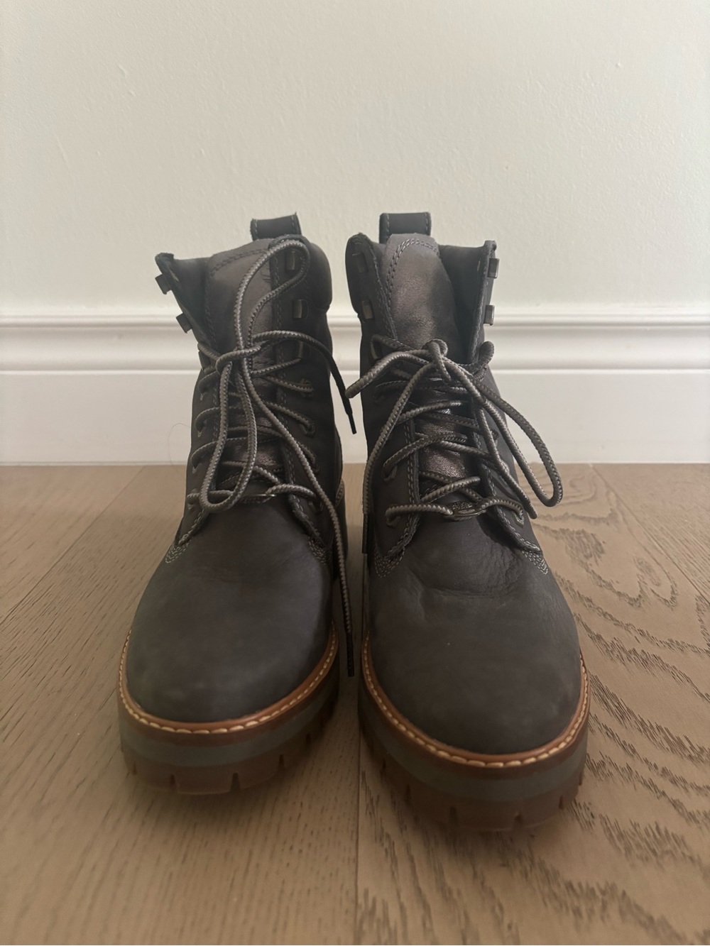Timberland Women's Dark Gray Lace-Up Leather Boots